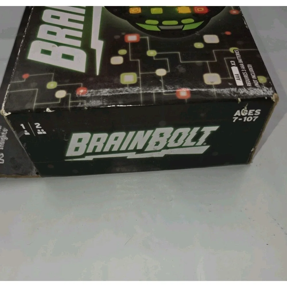 NEW Educational Insights BrainBolt Handheld Electronic Memory Game Sealed